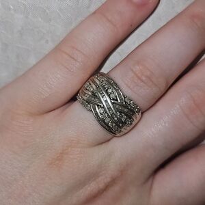 chunky diamond crossover ring size 7